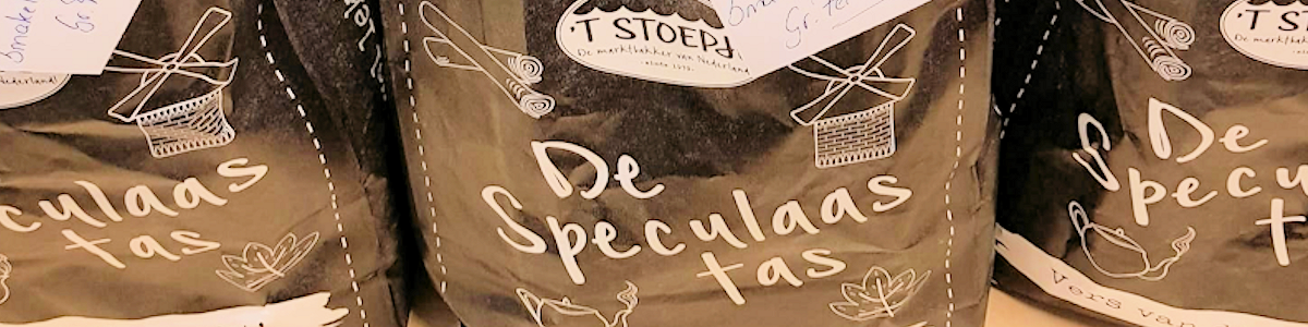 Presentje van de Sint aan de medewerkers van WK Transport en Logistics